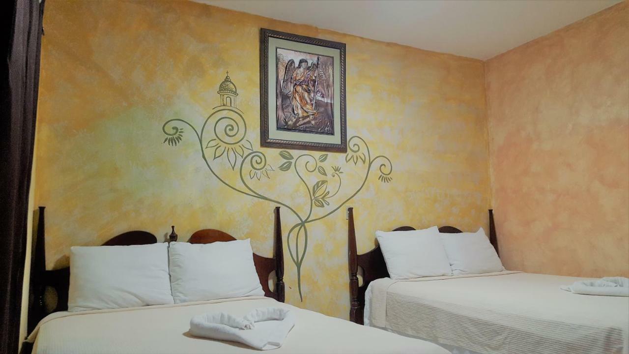 Argueta Hotel San Luis Екстериор снимка